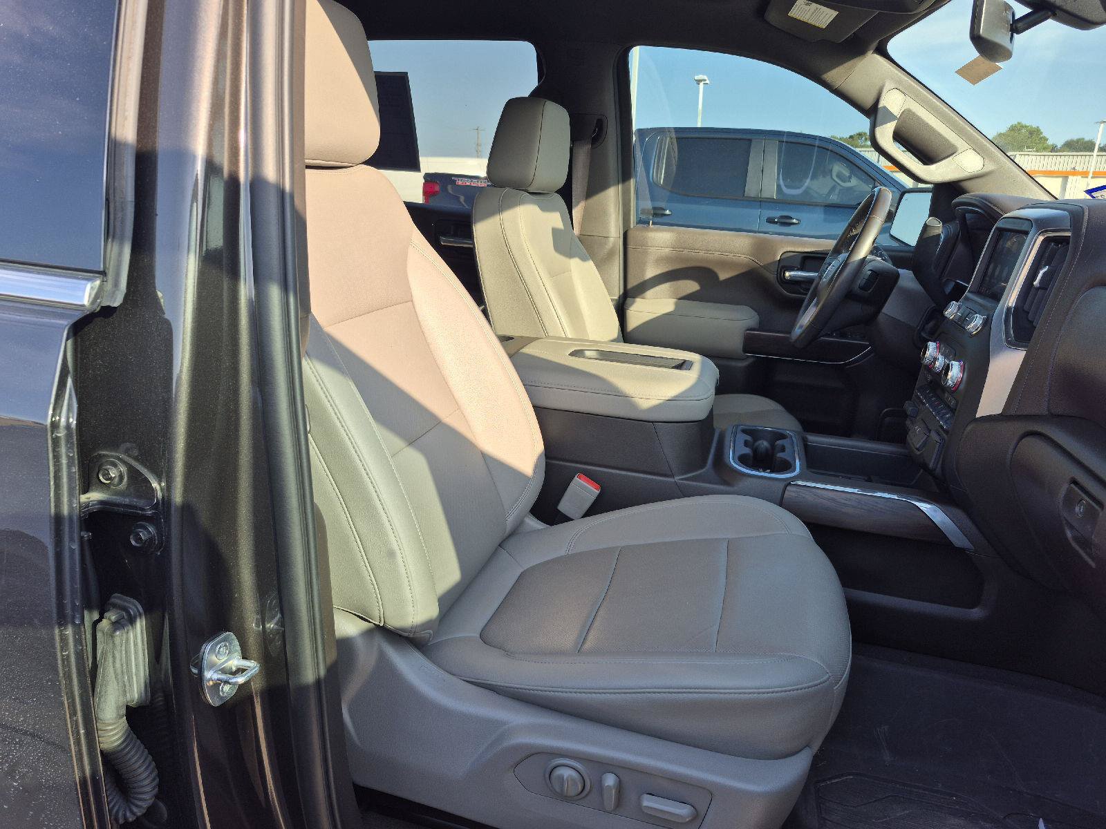 Used 2021 GMC Sierra 1500 SLT RWD image 9