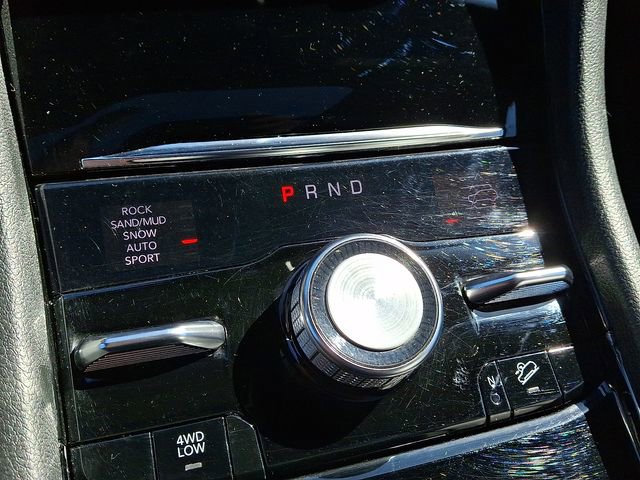 Used 2022 Jeep Grand Cherokee Overland AWD/4WD image 15