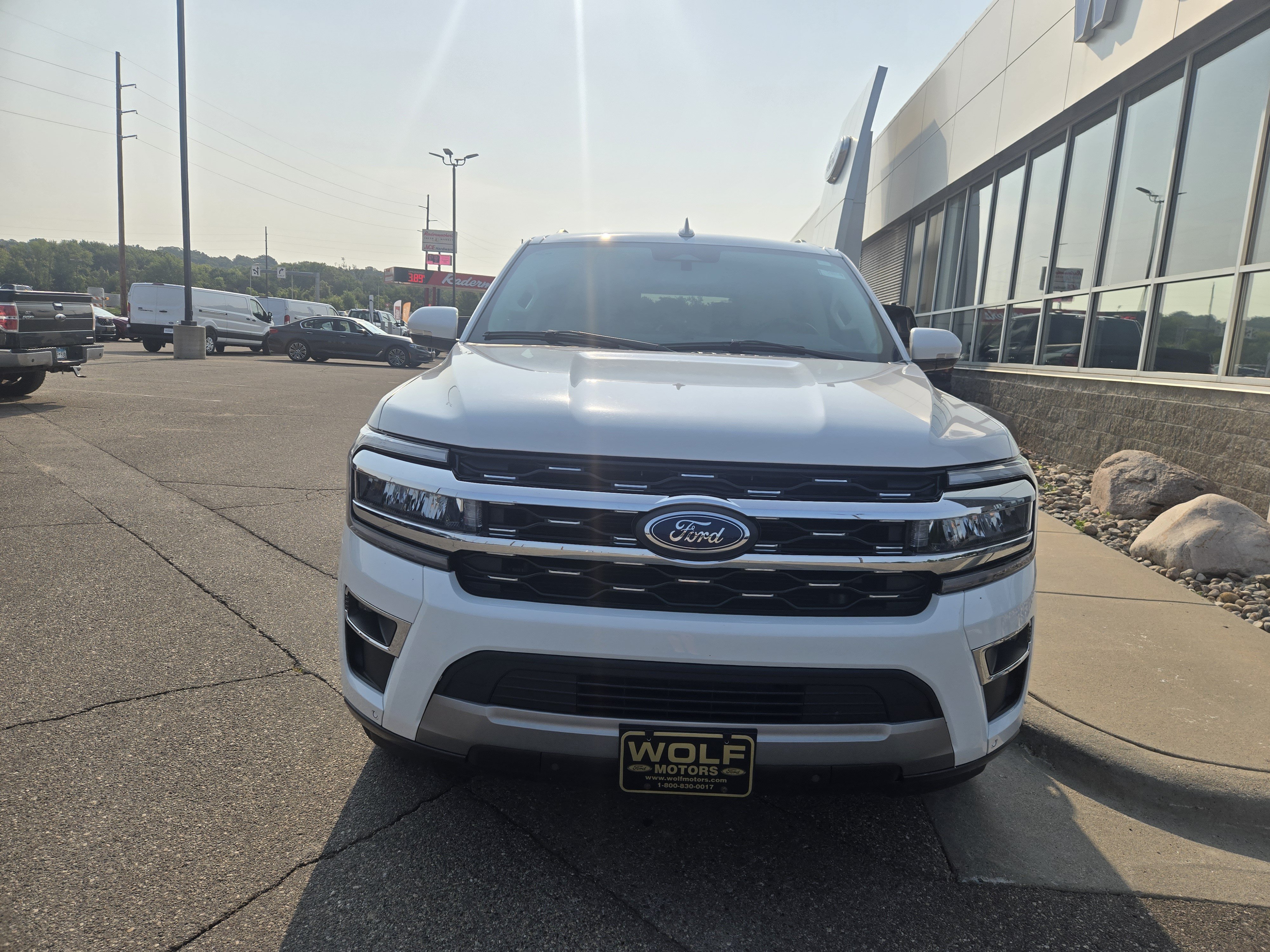 Certified 2024 Ford Expedition Max Limited AWD/4WD image 4