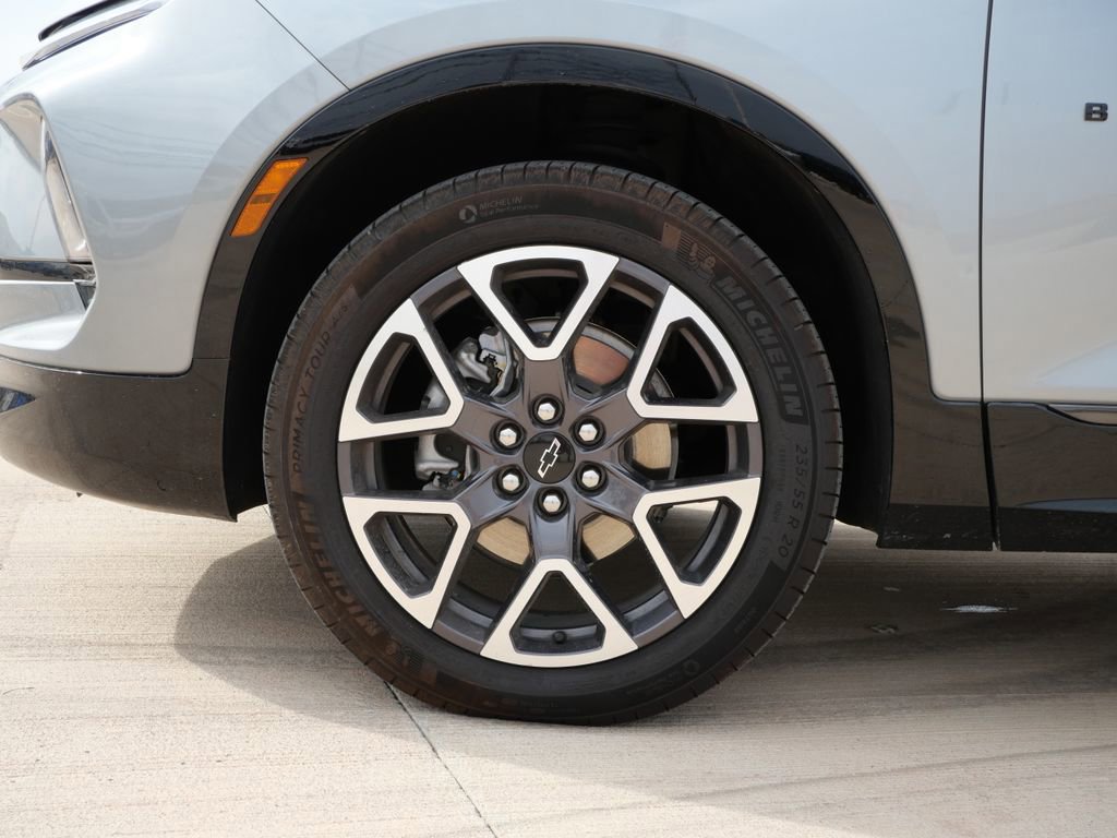 Used 2025 Chevrolet Blazer RS image 12