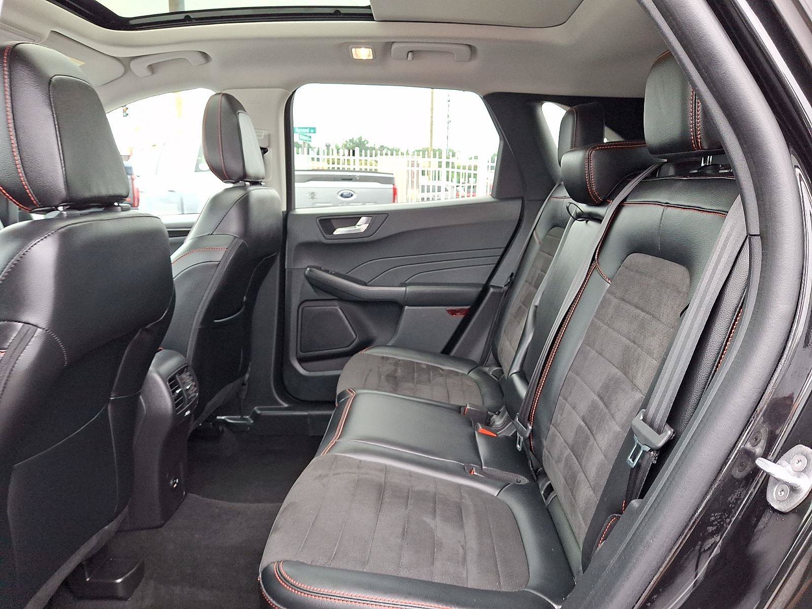 Certified 2022 Ford Escape SEL w/ SEL Stealth AWD Package image 12