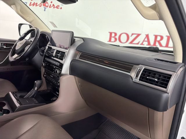 Used 2023 Lexus GX 460 Luxury w/ Sport Design Package AWD/4WD image 17