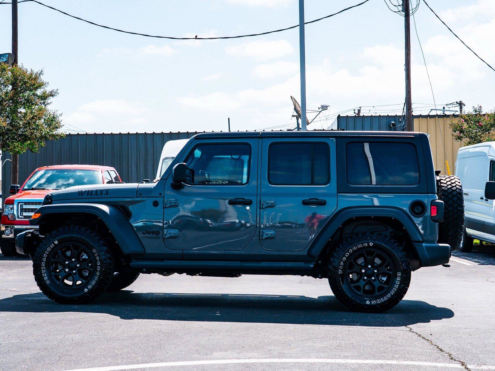 Used 2021 Jeep Wrangler Unlimited Sport AWD/4WD image 6