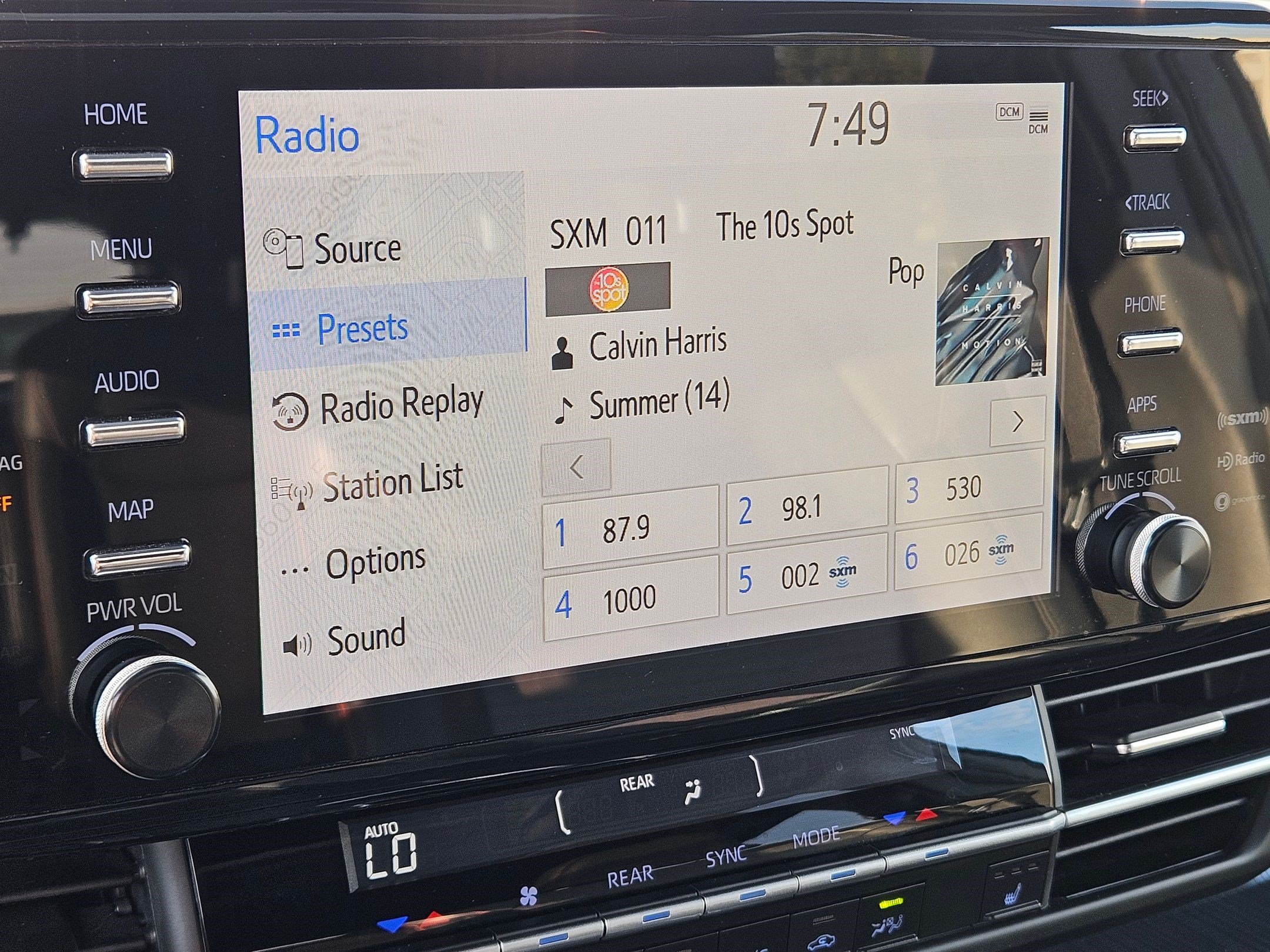 Used 2022 Toyota Sienna XSE AWD/4WD image 25