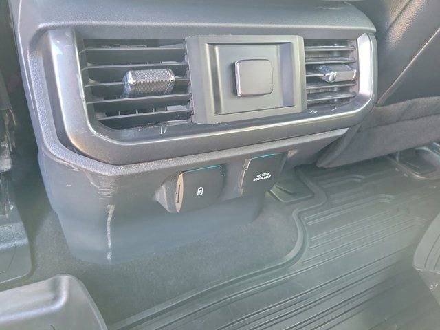 Certified 2023 Ford F150 Lariat w/ Max Trailer Tow Package image 17