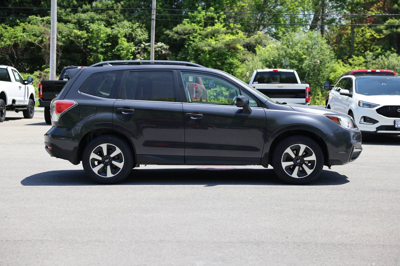 Used 2018 Subaru Forester 2.5i Limited AWD/4WD image 6