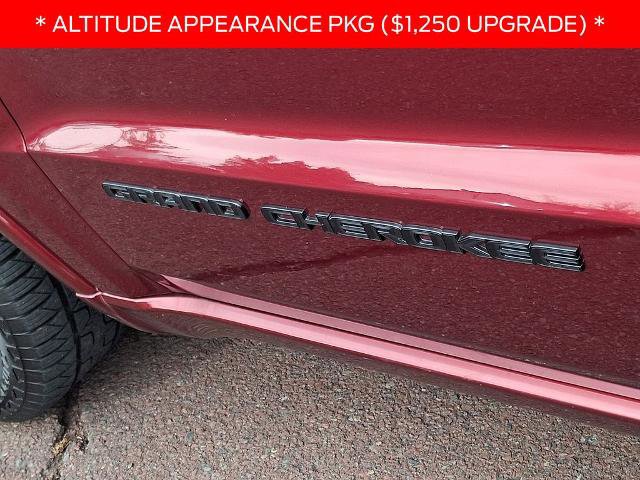 Used 2021 Jeep Grand Cherokee Laredo X image 30