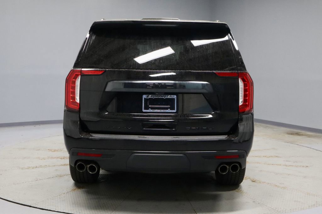 Used 2024 GMC Yukon XL Denali Ultimate AWD/4WD image 11