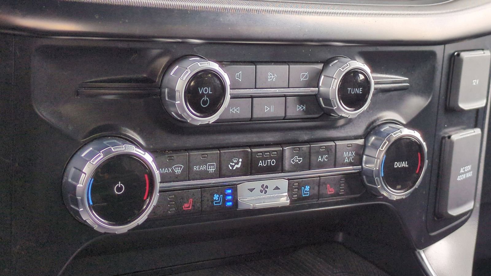 Certified 2023 Ford F150 Platinum w/ Equipment Group 701A High image 33