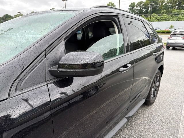 Certified 2023 Ford Edge SE w/ Black Appearance Package AWD/4WD image 9