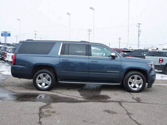 Used 2020 Chevrolet Suburban Premier image 2