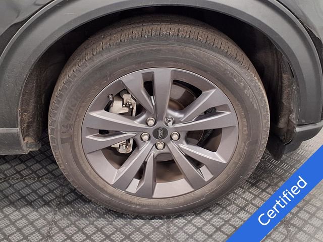 Certified 2023 Ford Explorer XLT w/ Equipment Group 202A AWD/4WD image 32