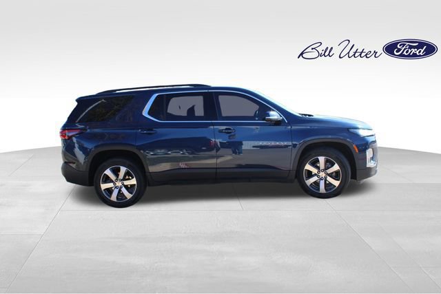 Used 2022 Chevrolet Traverse LT w/ LT Premium Package image 6