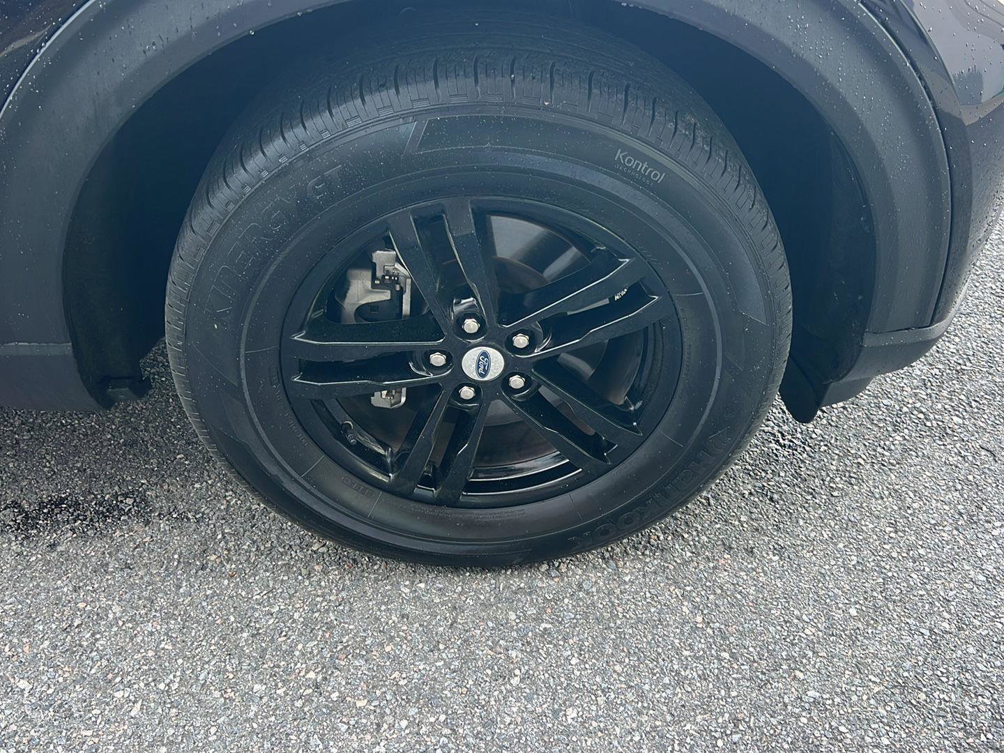 Certified 2023 Ford Explorer XLT image 38