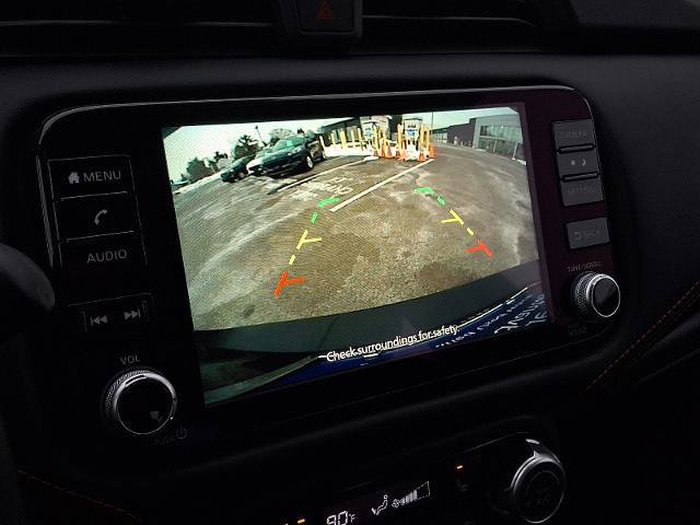 Used 2023 Nissan Versa SR w/ Trunk Package image 17