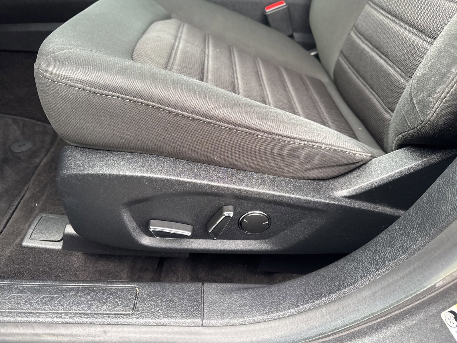 Certified 2019 Ford Fusion SE image 39