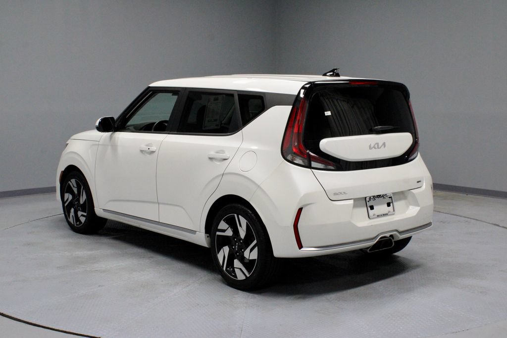 Used 2023 Kia Soul GT-Line FWD image 9