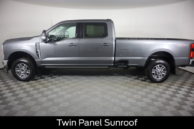 Certified 2026 Ford F350 Lariat w/ Lariat Ultimate Package AWD/4WD image 7