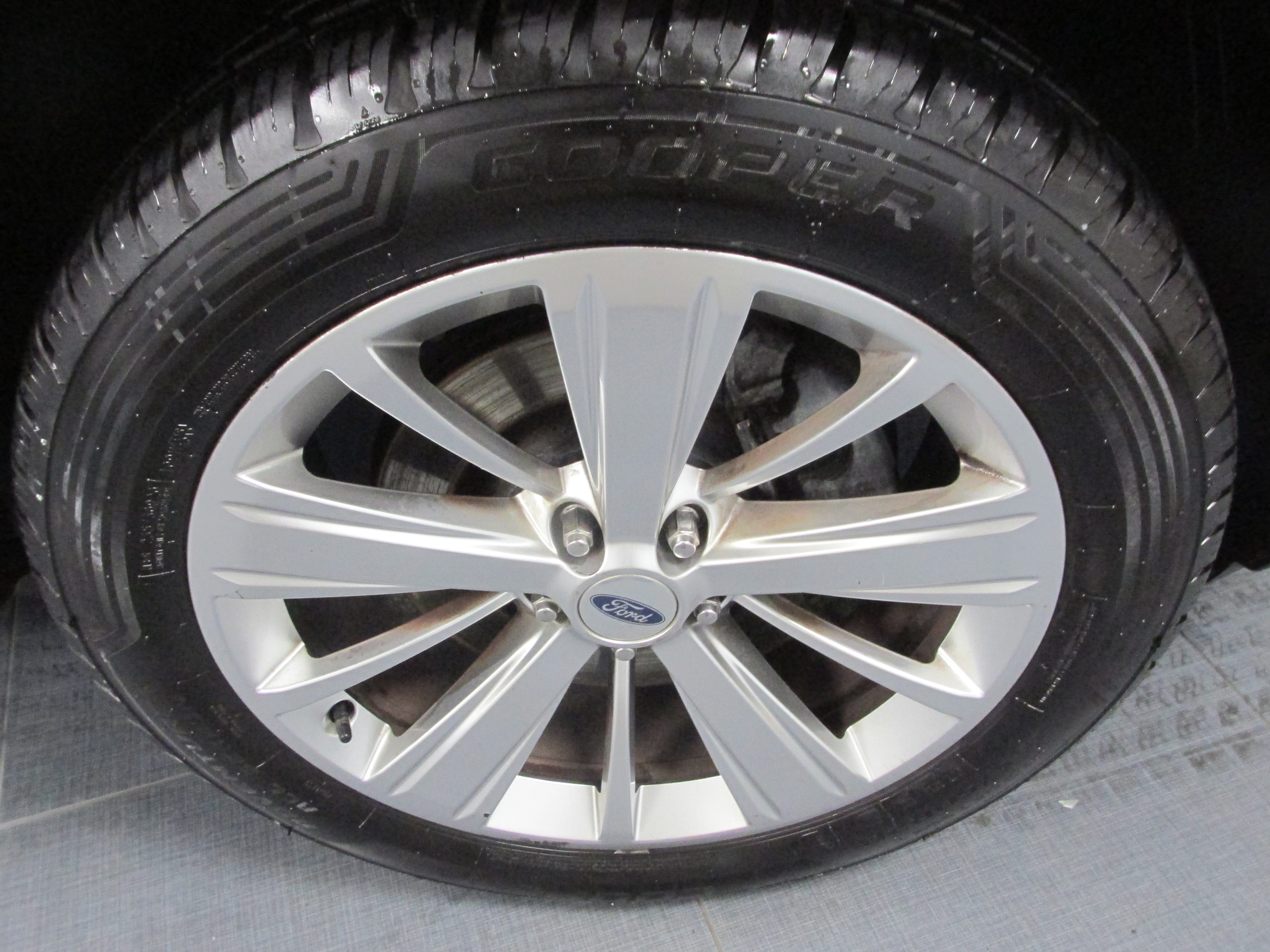 Certified 2019 Ford Explorer Limited w/ Class III Trailer Tow Package image 15