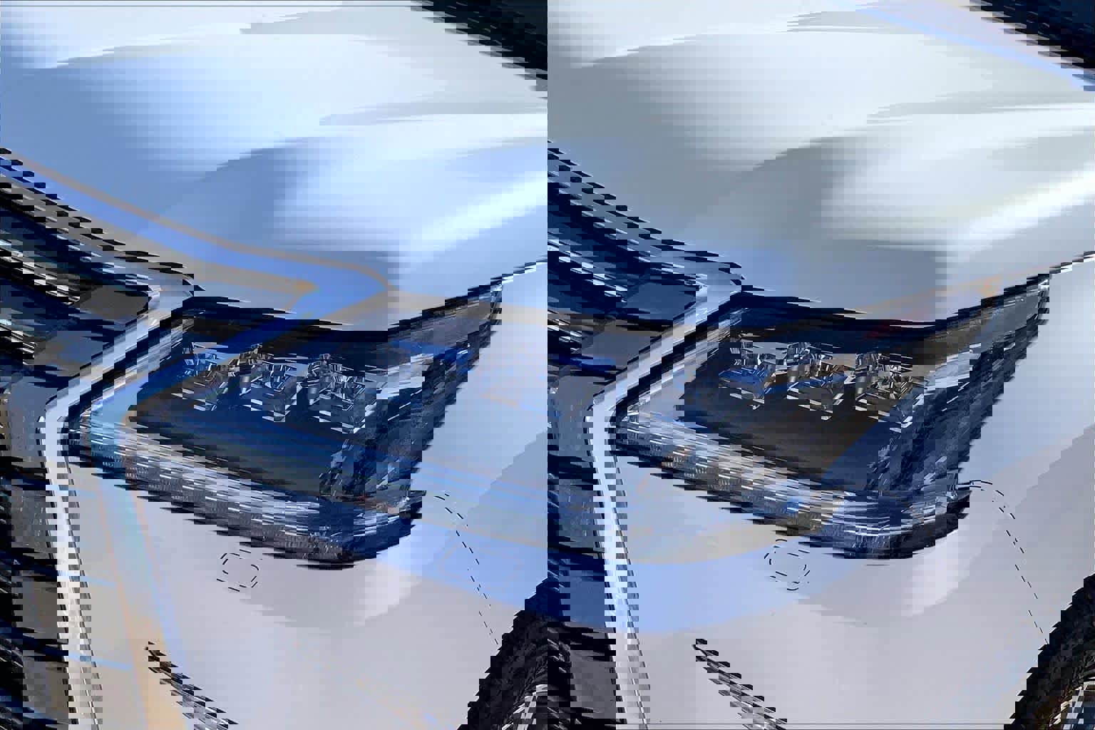 Used 2017 Lexus LX 570 4WD w/ Luxury Package image 28