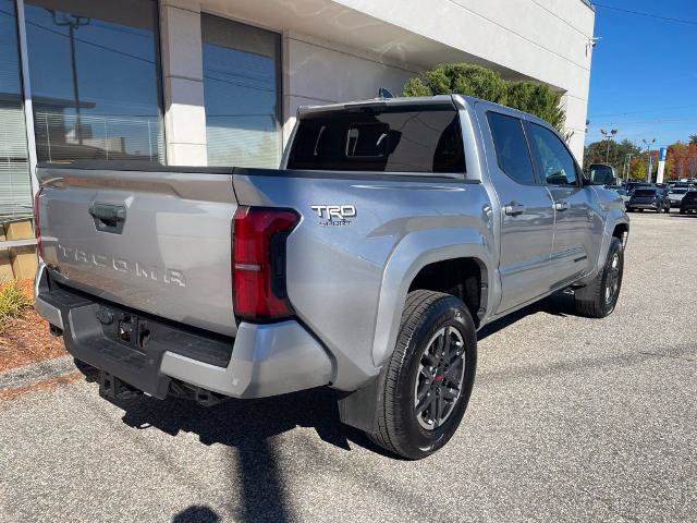 Used 2024 Toyota Tacoma TRD Sport w/ TRD Sport Premium Package AWD/4WD image 8