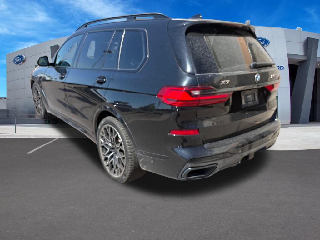 Used 2022 BMW X7 M50i AWD/4WD image 4