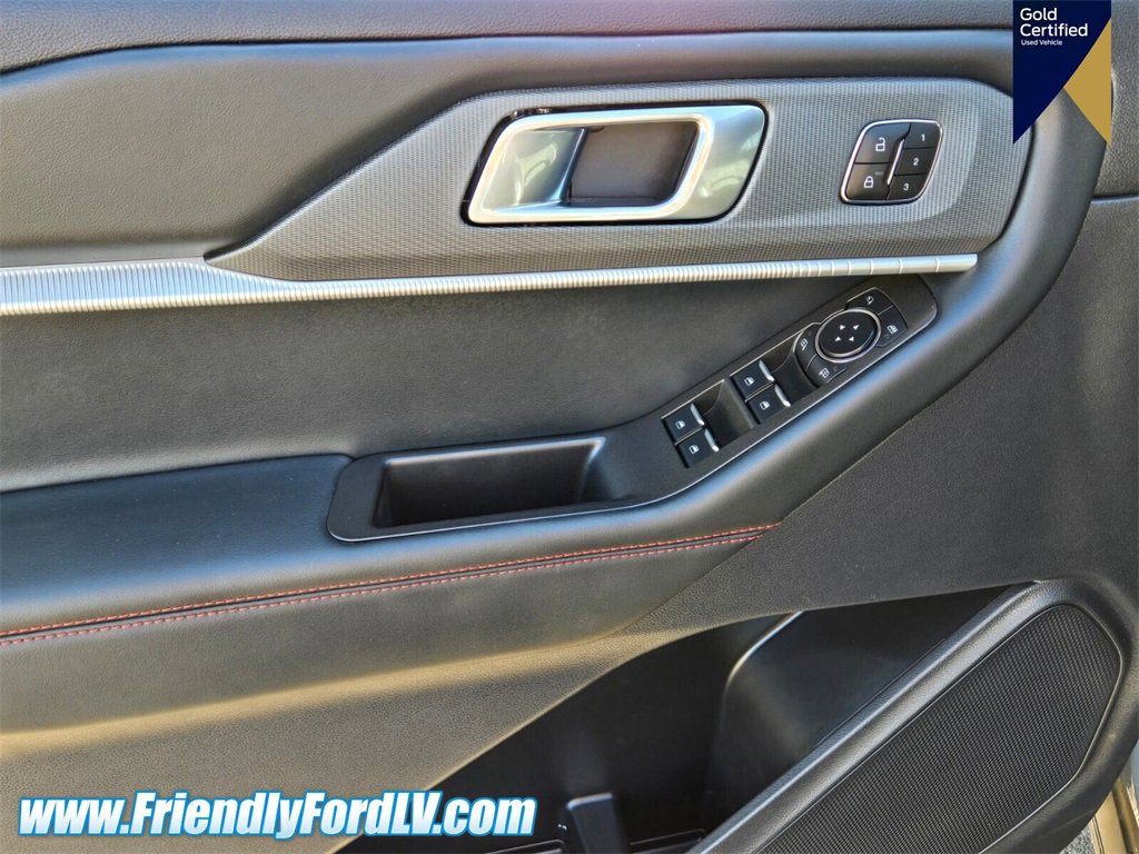 Certified 2025 Ford Explorer ST-Line w/ Premium Package image 19