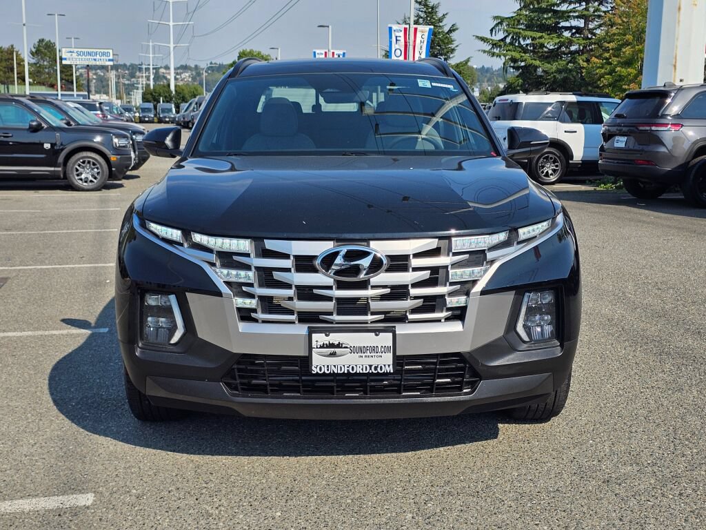 Used 2024 Hyundai Santa Cruz SEL w/ Activity Package AWD/4WD image 2