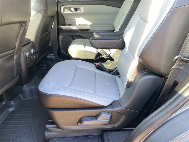 Certified 2021 Ford Explorer XLT w/ Equipment Group 202A image 14