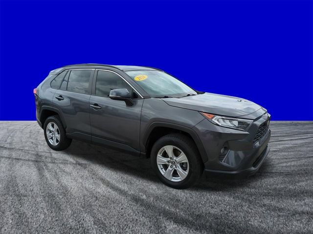 Used 2021 Toyota RAV4 XLE FWD image 2