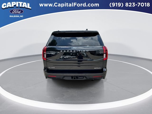 Certified 2025 Ford Expedition Active AWD/4WD image 7