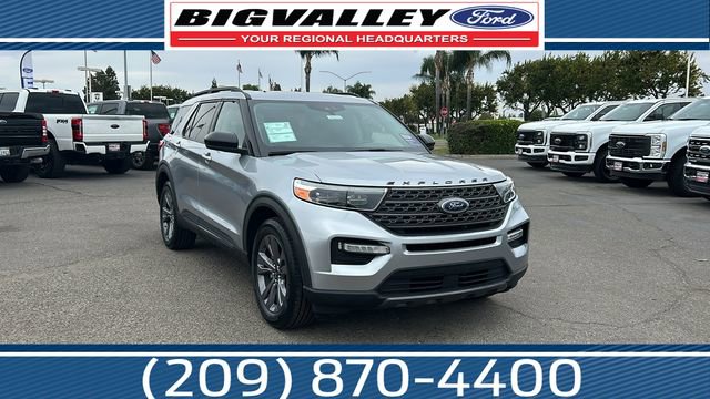 Certified 2022 Ford Explorer XLT w/ Equipment Group 202A image 1