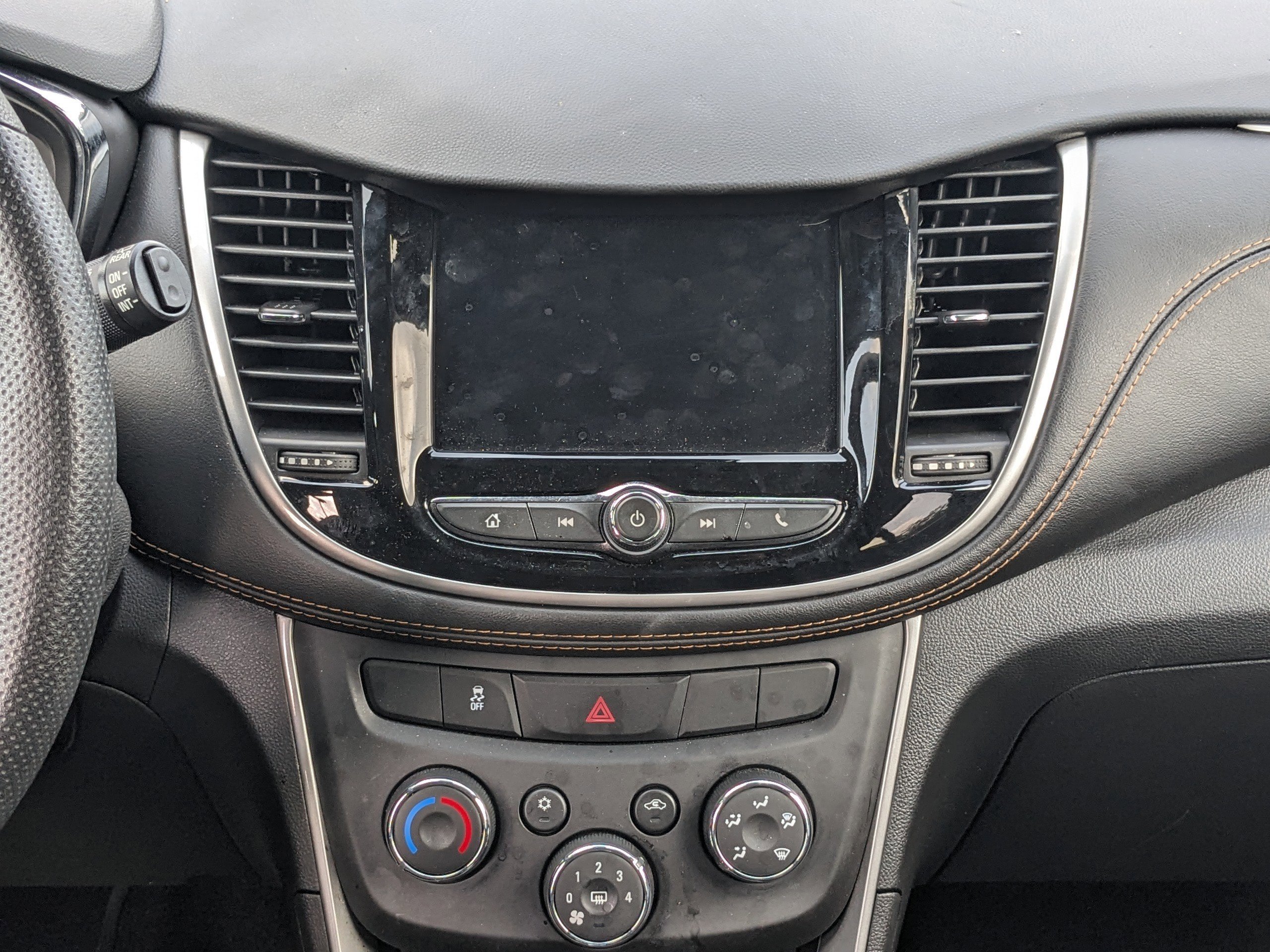 Used 2022 Chevrolet Trax LS w/ Tint and Cruise Package image 15