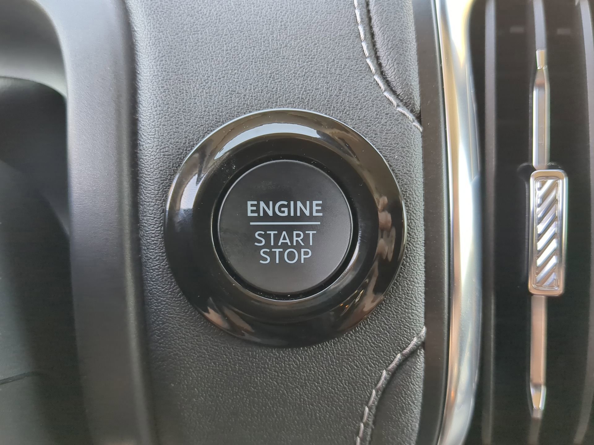 Certified 2025 Ford Expedition Platinum image 63