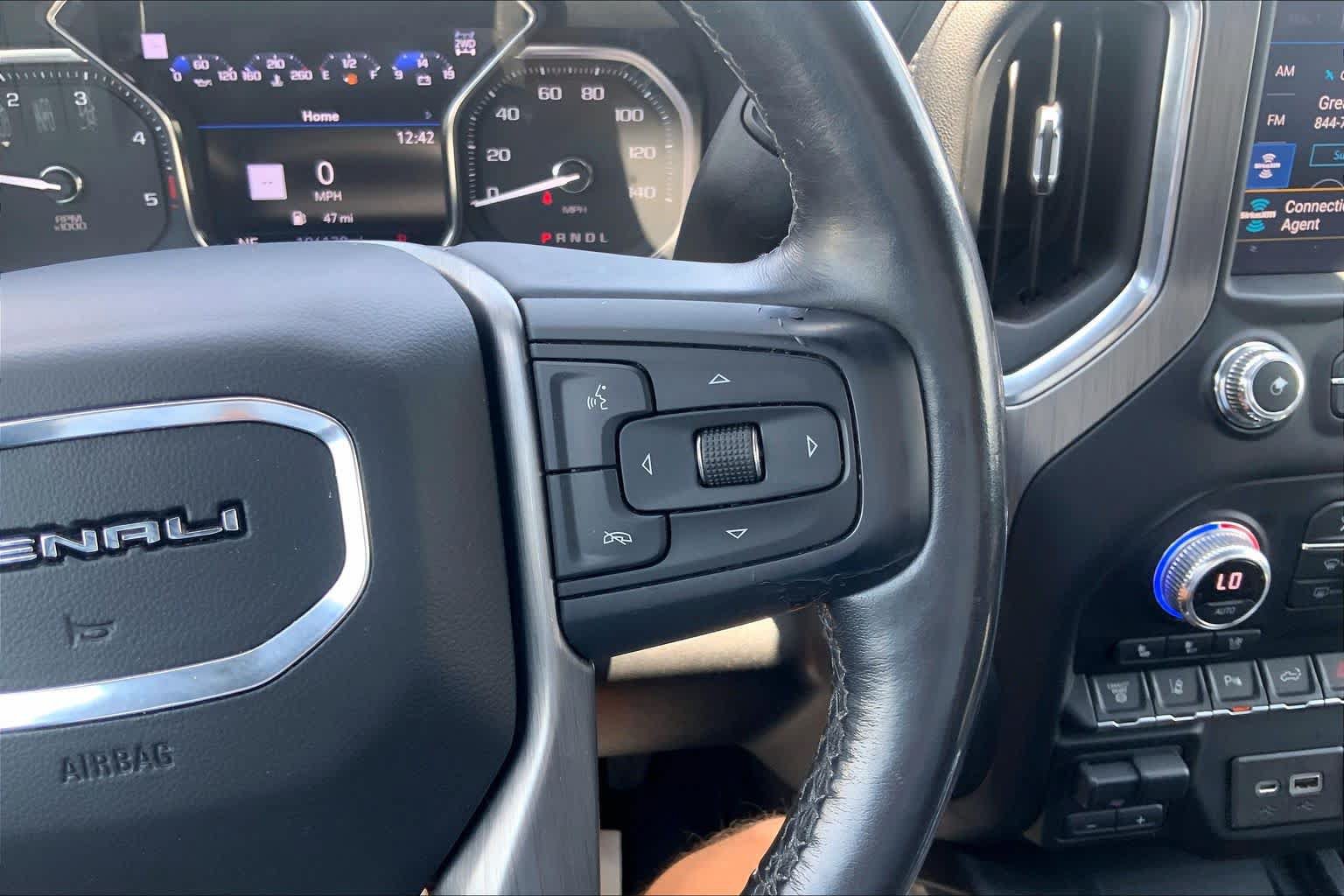 Used 2021 GMC Sierra 2500 Denali w/ Denali Ultimate Package AWD/4WD image 25