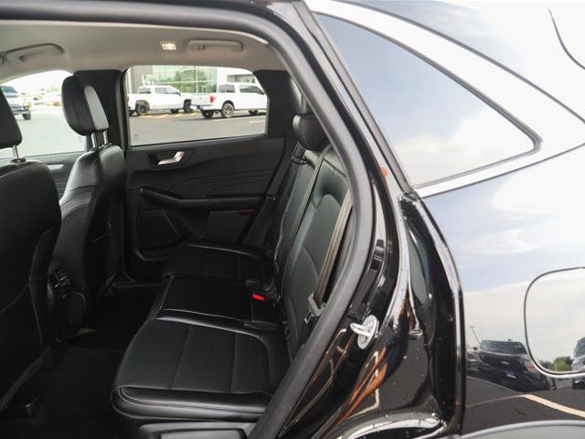 Certified 2024 Ford Escape Platinum AWD/4WD image 22
