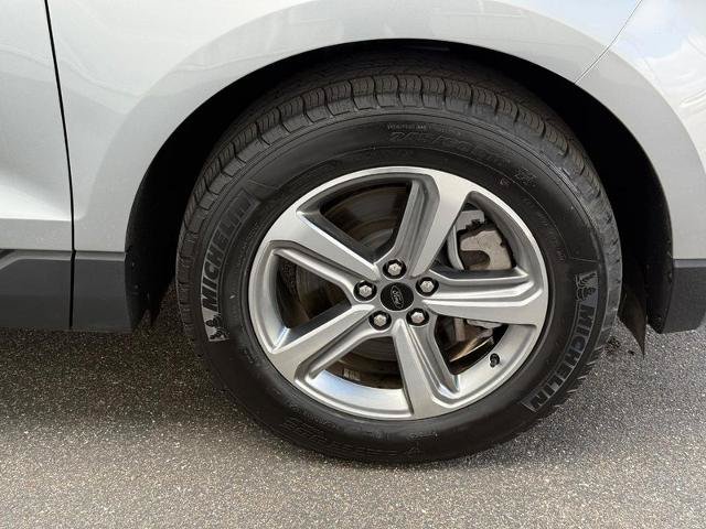 Certified 2024 Ford Edge SEL w/ Convenience Package AWD/4WD image 7