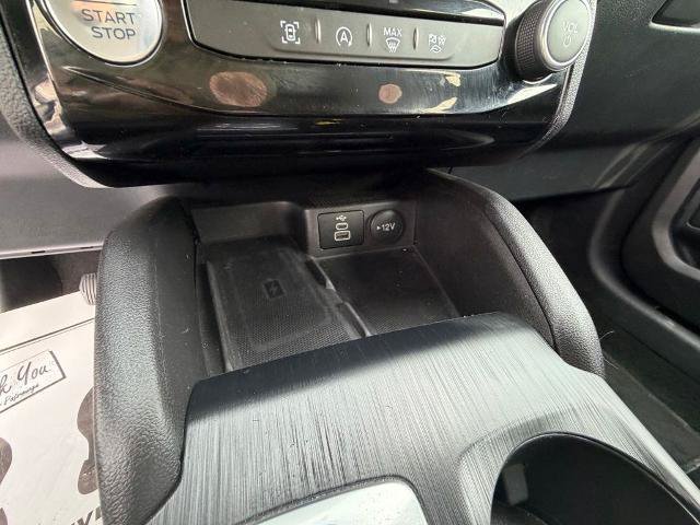 Certified 2025 Ford Escape Platinum AWD/4WD image 28