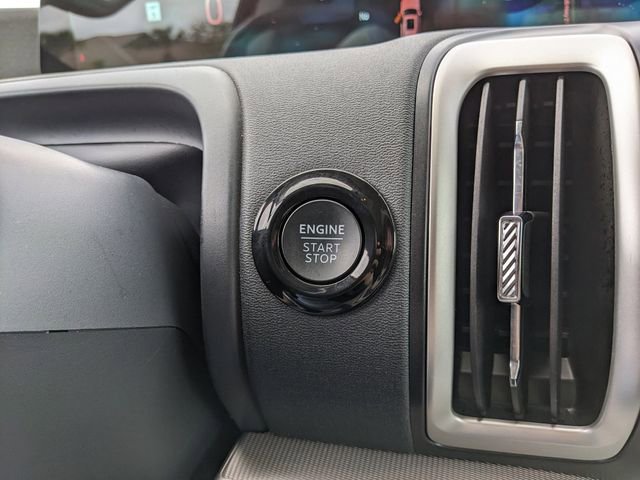 Certified 2025 Ford Expedition Active AWD/4WD image 28
