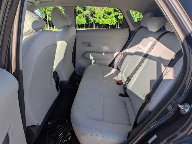 Used 2025 Hyundai Kona SEL AWD/4WD image 16
