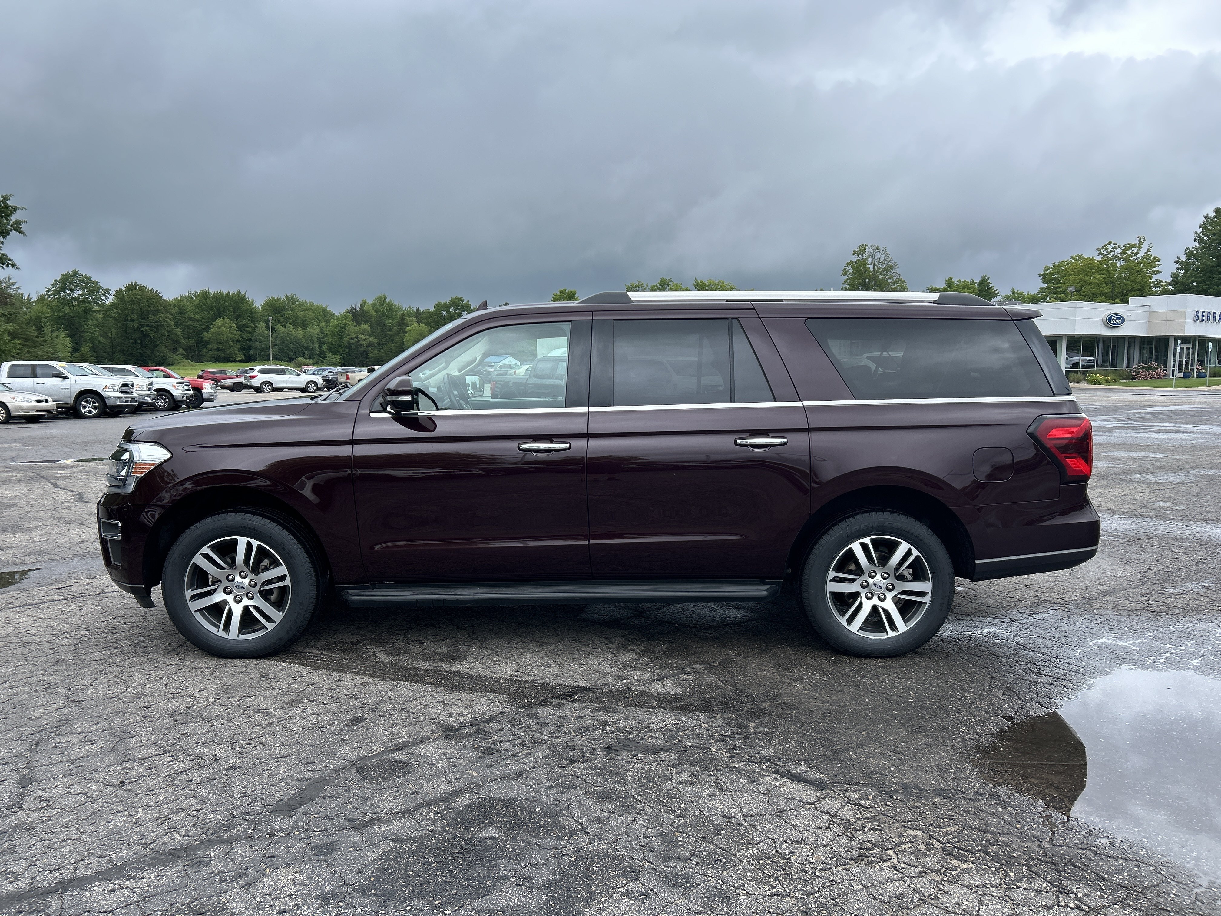 Certified 2024 Ford Expedition Max Limited AWD/4WD image 7