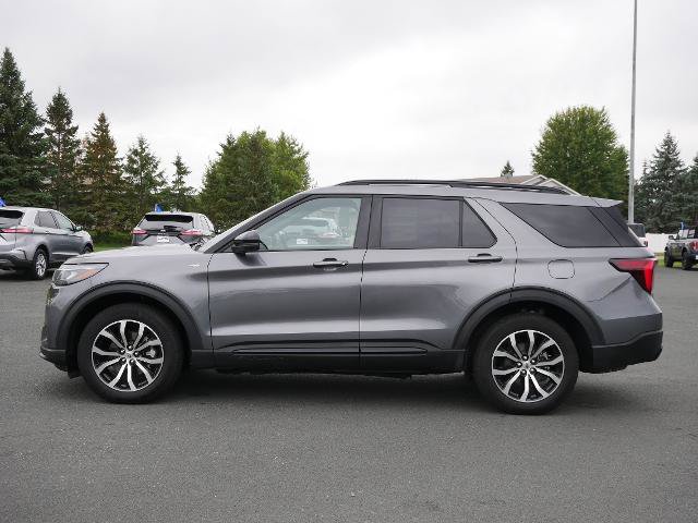Certified 2026 Ford Explorer ST-Line AWD/4WD image 2