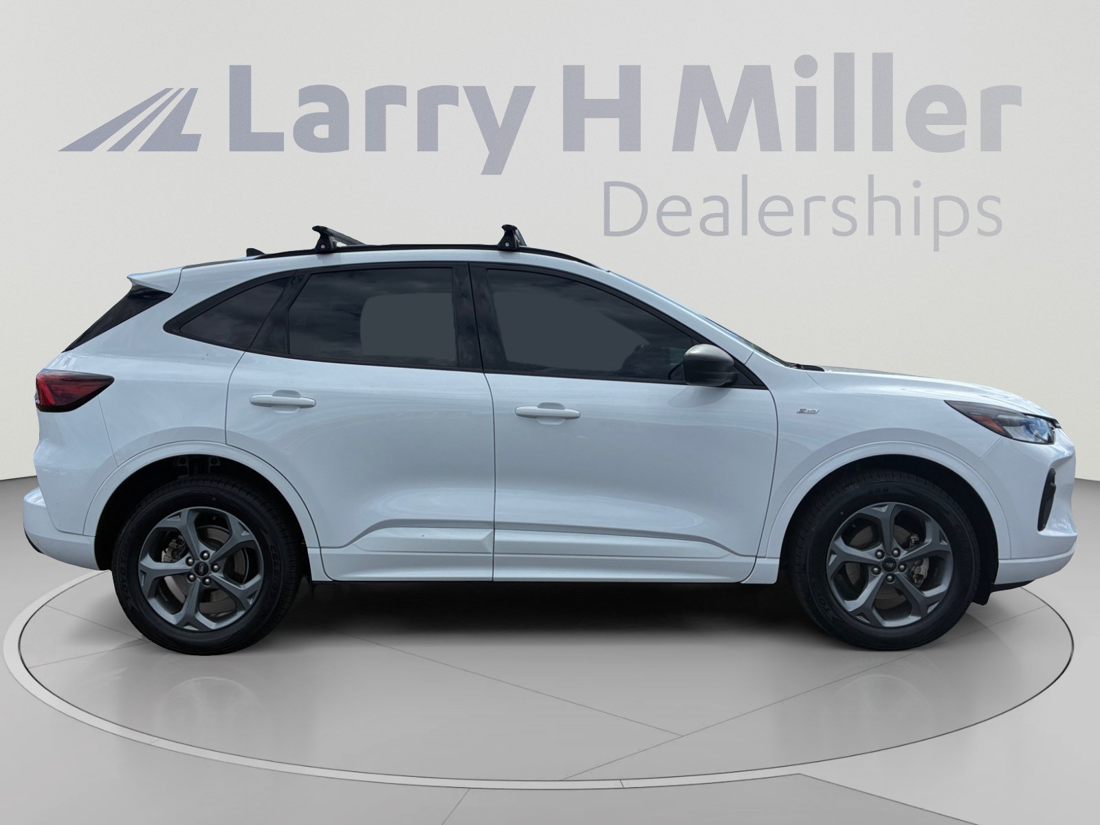 Certified 2023 Ford Escape ST-Line AWD/4WD image 6