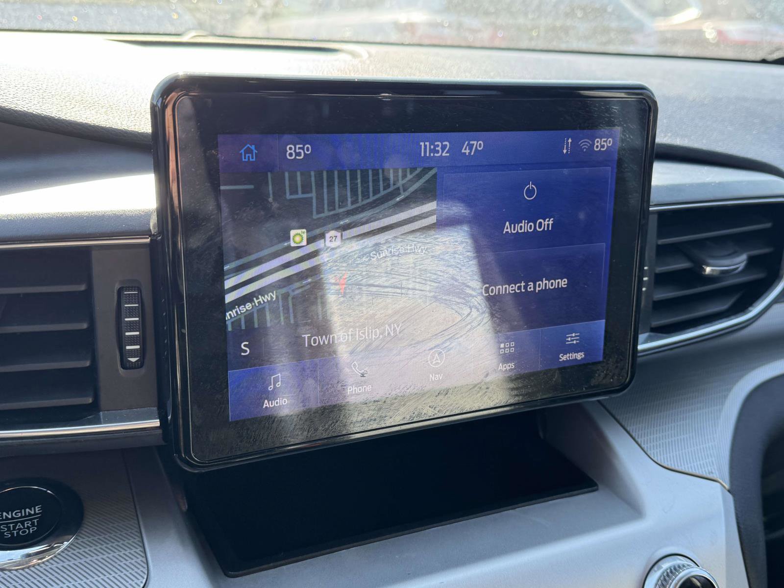 Certified 2022 Ford Explorer XLT w/ Equipment Group 202A image 23