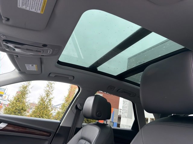 Used 2020 Audi Q5 2.0T Premium w/ Convenience Package image 18