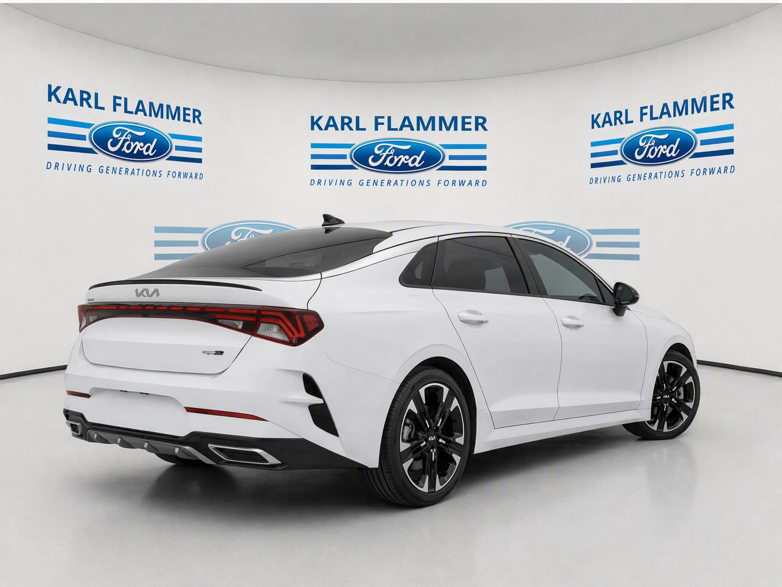 Used 2022 Kia K5 GT-Line AWD/4WD image 3