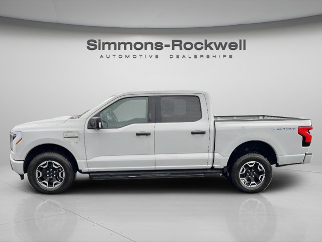 Certified 2023 Ford F150 Lightning XLT AWD/4WD image 2