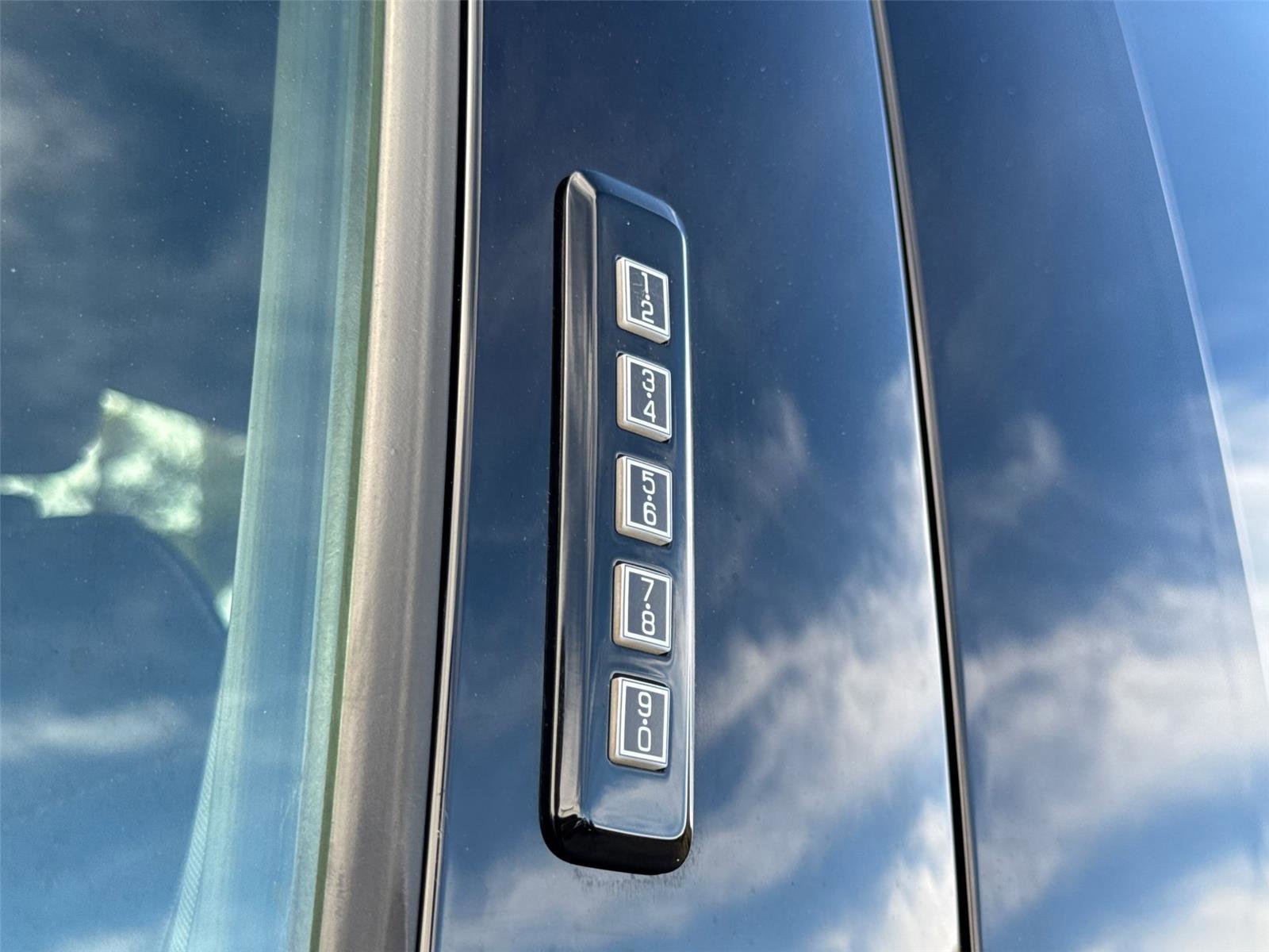 Certified 2022 Ford F150 Raptor w/ Equipment Group 801A High image 12