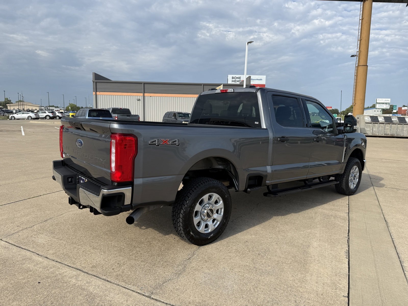 Certified 2024 Ford F250 XLT image 9