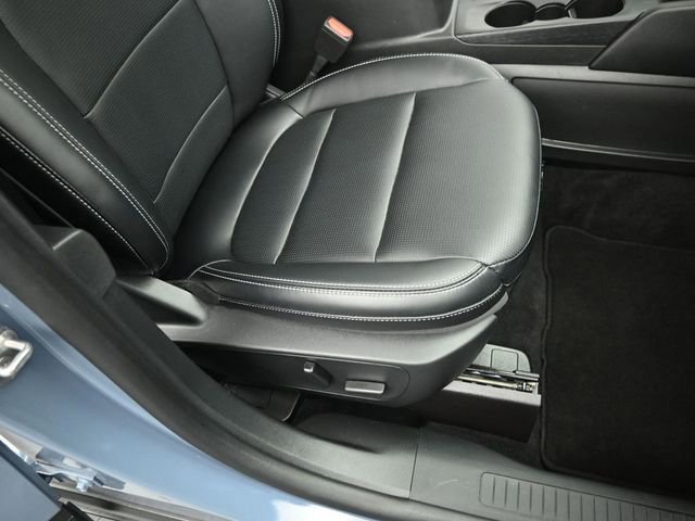 Certified 2025 Ford Escape Platinum AWD/4WD image 47